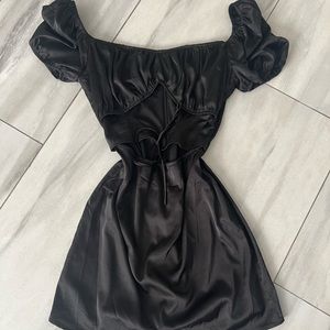 Puff sleeve silk dress